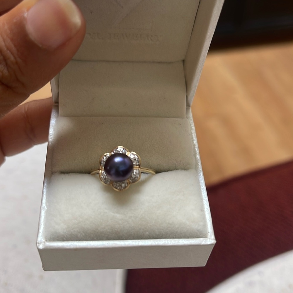 14k  black purple   pearl and diamond ring